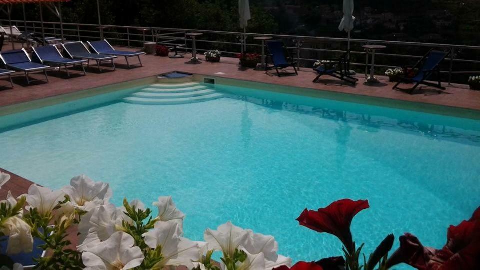 Villa Fernanda Cava deʼ Tirreni Buitenkant foto